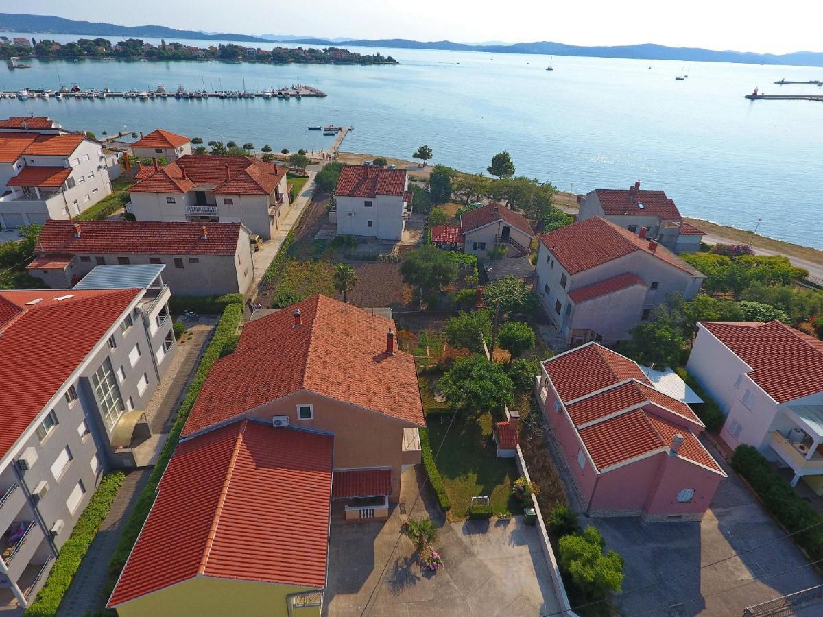Apartmani Dane Sukošan Exterior foto