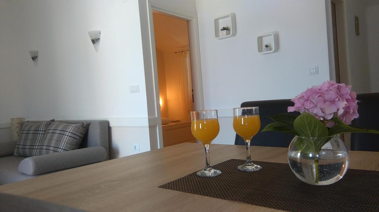 Apartmani Dane Sukošan Exterior foto